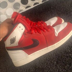 Air Jordan Retro 1